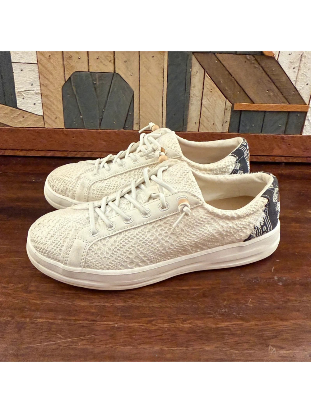 Hey Dude Karina Boho Crochet White Navy Slip On Sneakers Shoes Women's Size 8